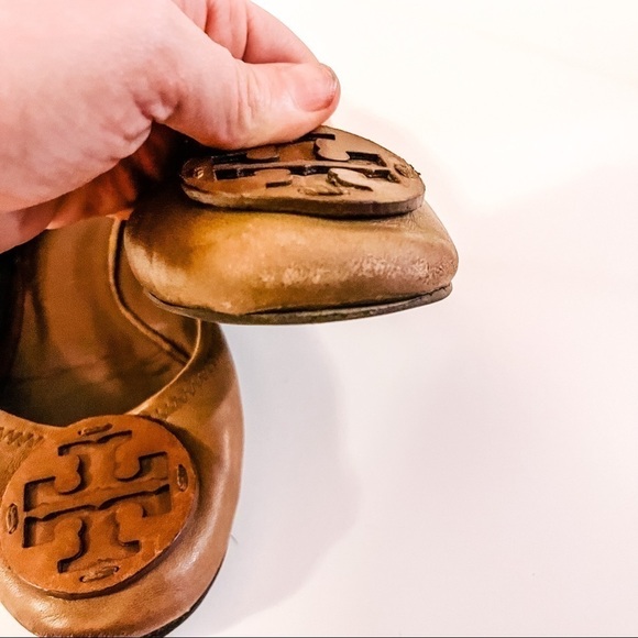 Tory Burch Minnie Leather Flats SZ- 9.5/10 See pic for Measurements - Picture 5 of 8